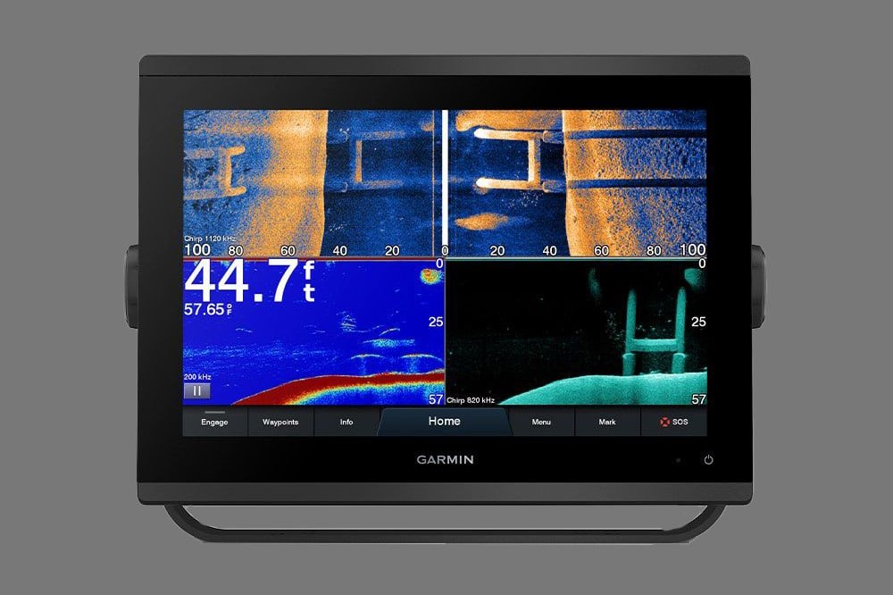 Garmin GPSMAP 1223xsv chartplotter fish finder display